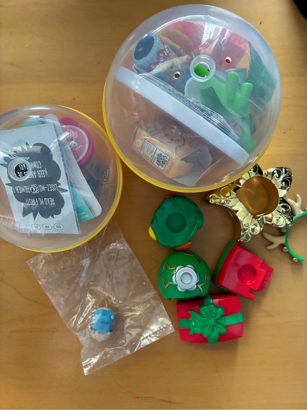 MGA Miniverse Tacos and Smoothies Diner Series, Disney Christmas, mini brands